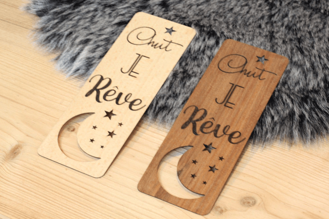 Marque-page en Bois Massif - Hêtre ou Noyer - Modèle "Chut, je rêve"