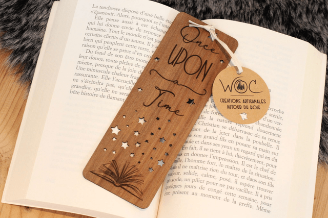 Marque-page en Bois Massif - Hêtre ou Noyer - Modèle "Once Upon Time"