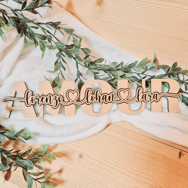 Plaque en bois "AMOUR" personnalisée avec prénoms