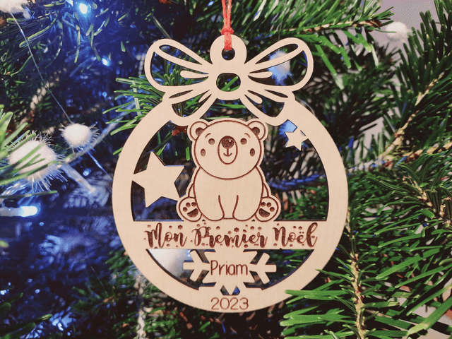 Boule de Noël personnalisée en bois massif - Modèle Ours 1er Noël