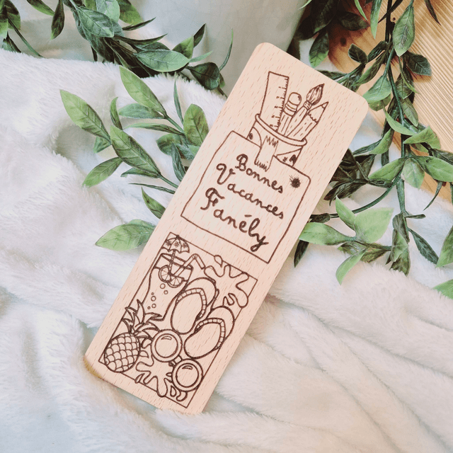 Marque-page en Bois Massif - Hêtre - Modèle &quot;Bonnes Vacances&quot;
